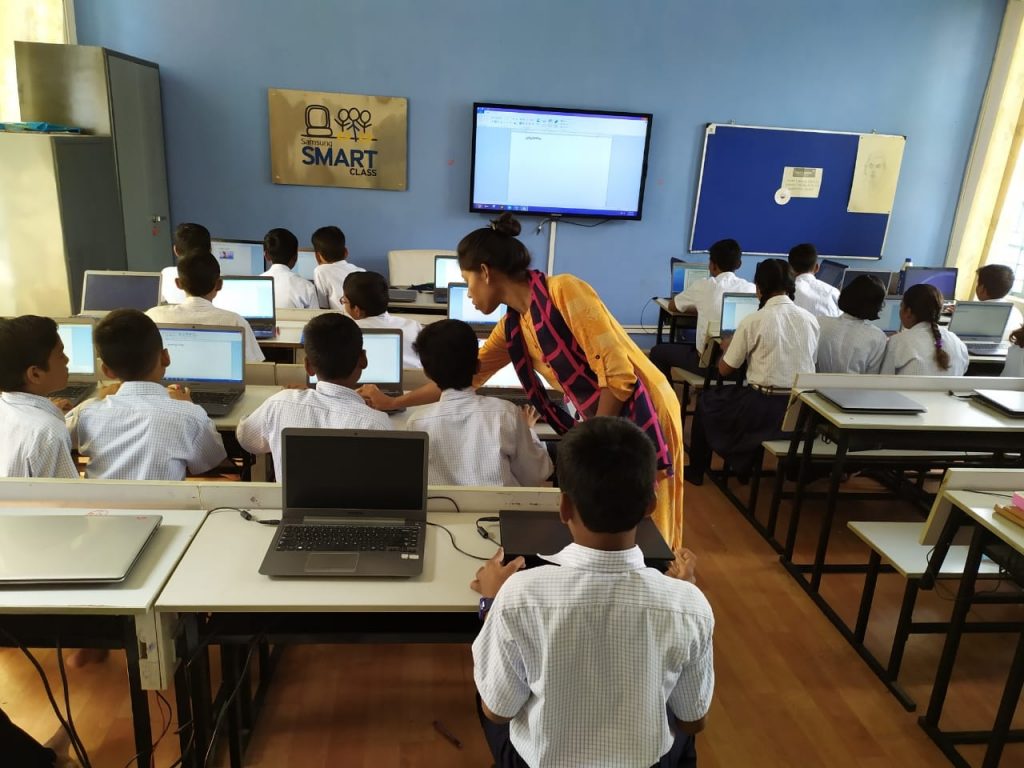 Navodaya admission Smart Class-Facility 2022